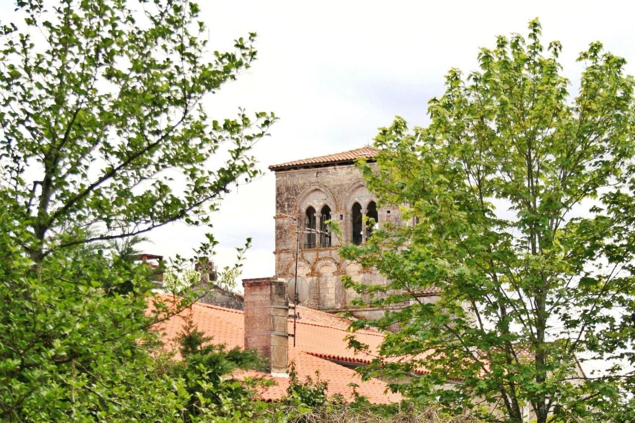 Bonabri Vacances - Chambres D'Hotes Chazelles  Dış mekan fotoğraf