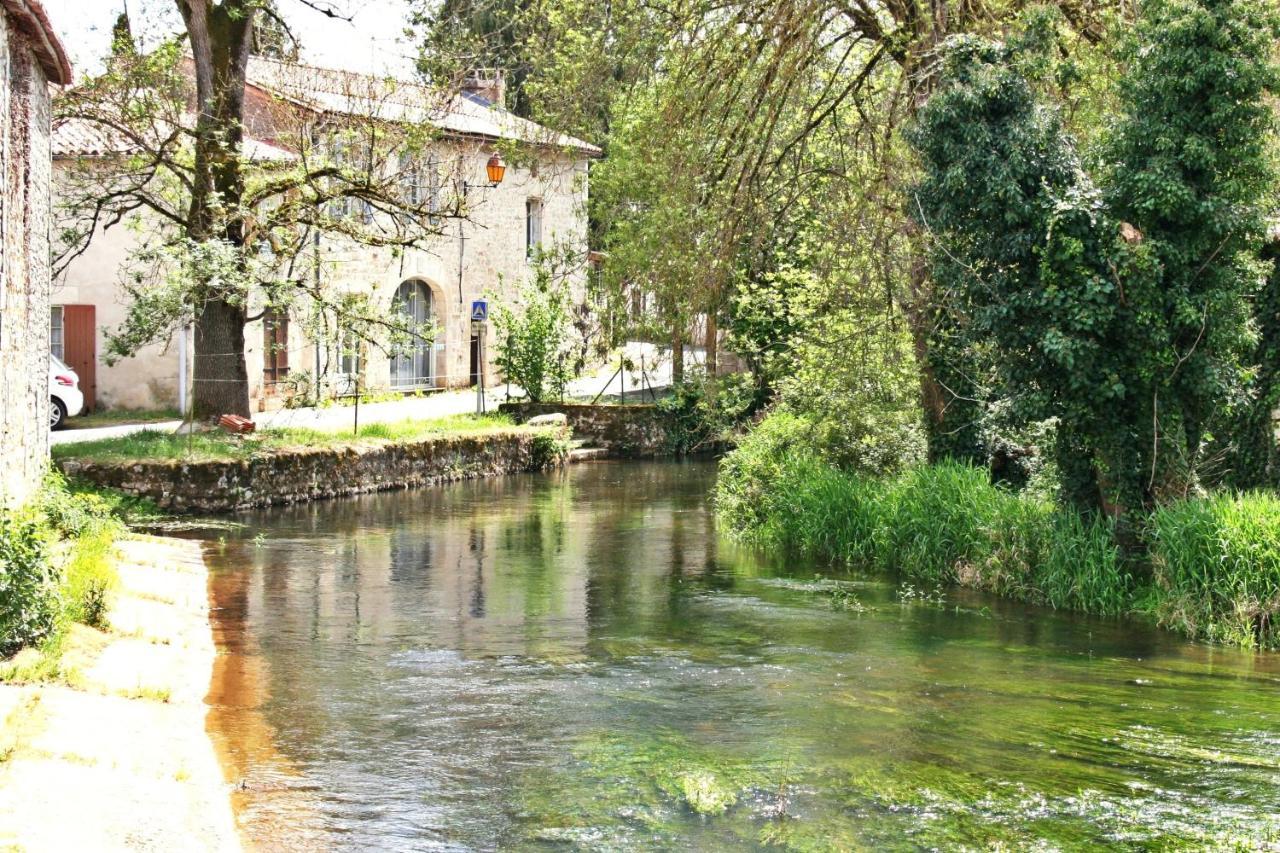Bonabri Vacances - Chambres D'Hotes Chazelles  Dış mekan fotoğraf