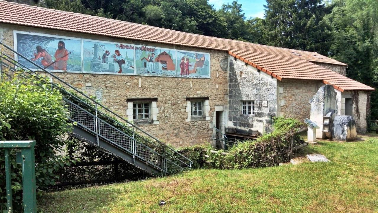 Bonabri Vacances - Chambres D'Hotes Chazelles  Dış mekan fotoğraf